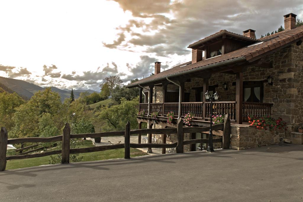 Appartement La Dobra De Liebana à Cambarco Extérieur photo